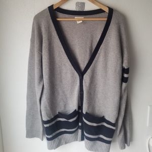 Levis Cardigan sz medium gray / blue trim